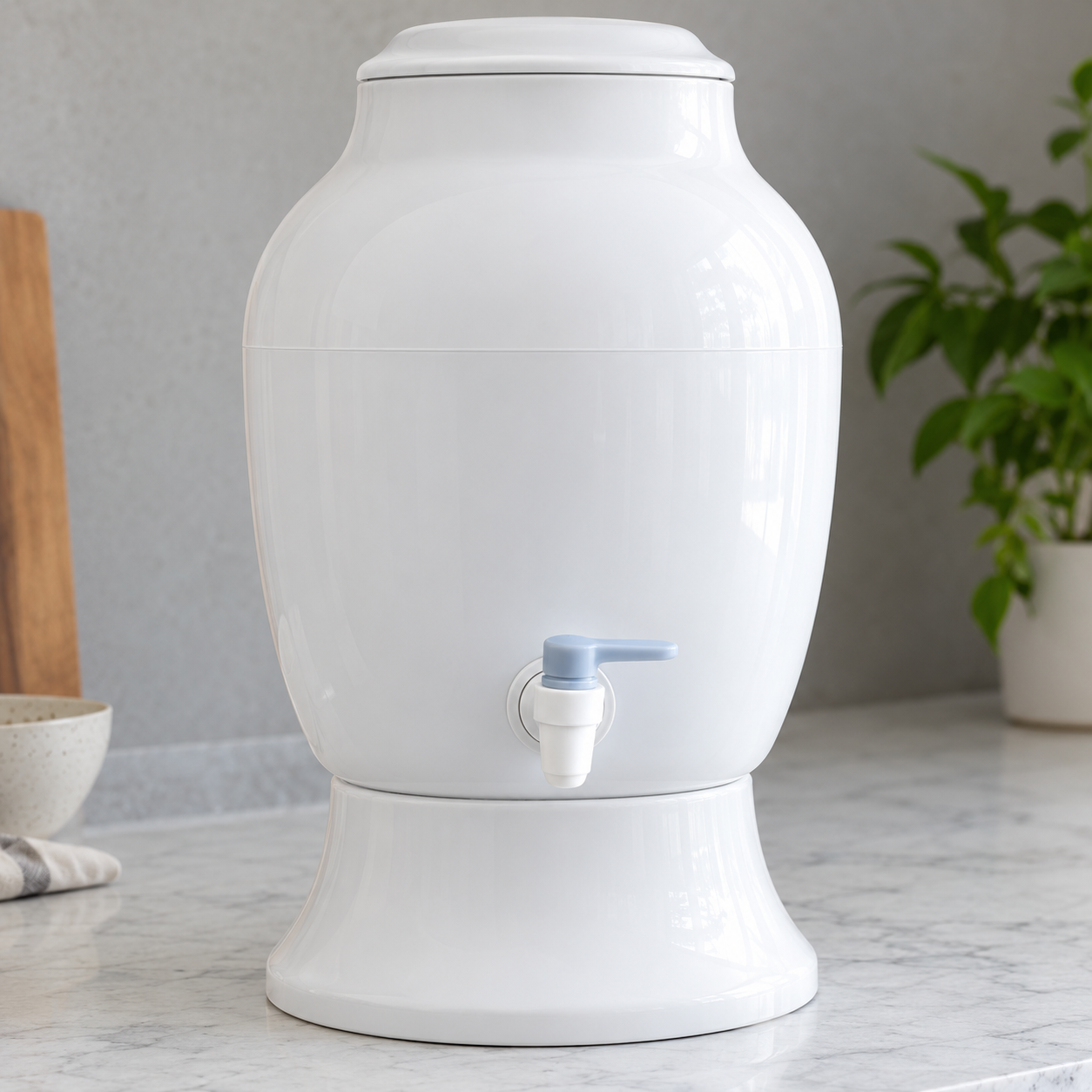 Illustrative Non-Electronic Table Top Dispenser